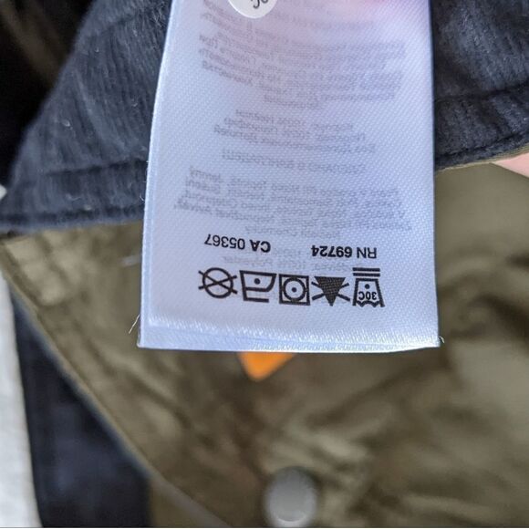 COLUMBIA Silver ridge convertible khaki hiking pants size 54 w 35 L NEW B1 - Picture 15 of 16